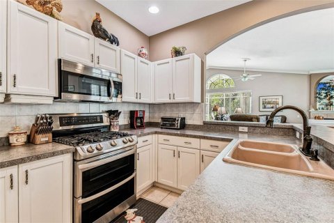 Casa en venta en Tampa, Florida, 3 dormitorios, 182.09 m2 № 1907348 - foto 28