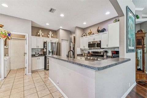 Casa en venta en Tampa, Florida, 3 dormitorios, 182.09 m2 № 1907348 - foto 15