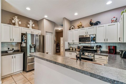 Casa en venta en Tampa, Florida, 3 dormitorios, 182.09 m2 № 1907348 - foto 25