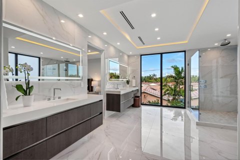 Villa ou maison à vendre à Fort Lauderdale, Floride: 5 chambres, 461.17 m2 № 2254894 - photo 29