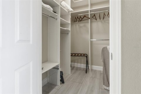Condominio en venta en Orlando, Florida, 3 dormitorios, 179.49 m2 № 2315012 - foto 22