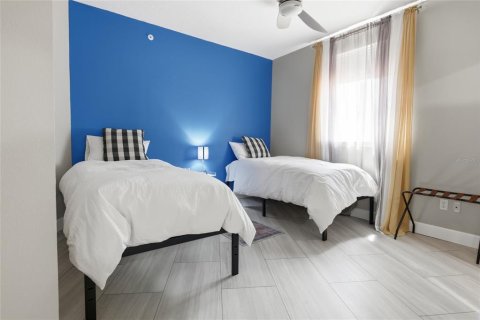 Condominio en venta en Orlando, Florida, 3 dormitorios, 179.49 m2 № 2315012 - foto 28