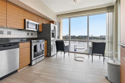 Condominio en venta en Orlando, Florida, 3 dormitorios, 179.49 m2 № 2315012 - foto 10