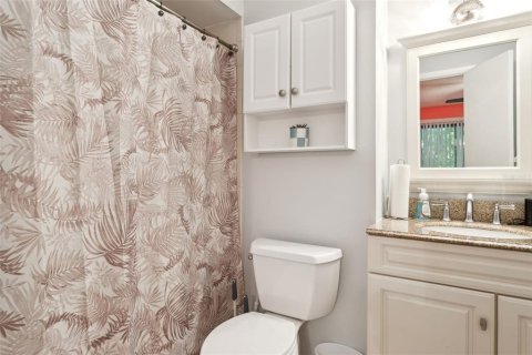 Condominio en venta en New Port Richey, Florida, 2 dormitorios, 104.05 m2 № 1649282 - foto 18