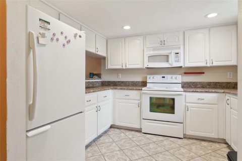 Condominio en venta en New Port Richey, Florida, 2 dormitorios, 104.05 m2 № 1649282 - foto 5