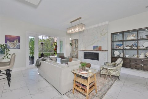 Touwnhouse à vendre à Bradenton, Floride: 3 chambres, 193.05 m2 № 2142376 - photo 7