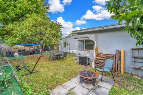 Casa en venta en North Miami, Florida, 3 dormitorios, 141.86 m2 № 1977078 - foto 18