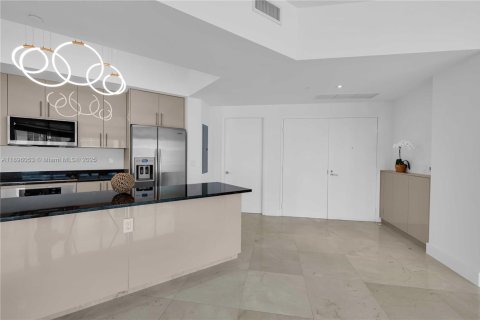 Снять в аренду кондоминиум в Авентура, Флорида 2 спальни, 133.04м2, № 1950302 - фото 19