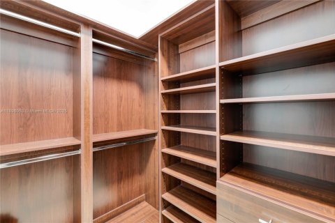 Снять в аренду кондоминиум в Авентура, Флорида 2 спальни, 133.04м2, № 1950302 - фото 29