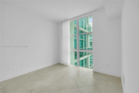 Снять в аренду кондоминиум в Авентура, Флорида 2 спальни, 133.04м2, № 1950302 - фото 24