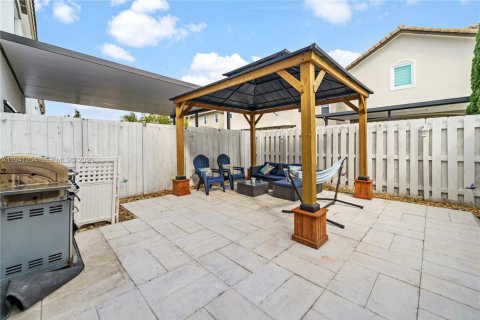 Touwnhouse à vendre à Homestead, Floride: 3 chambres, 149.76 m2 № 1998397 - photo 14