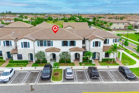 Touwnhouse à vendre à Homestead, Floride: 3 chambres, 149.76 m2 № 1998397 - photo 3