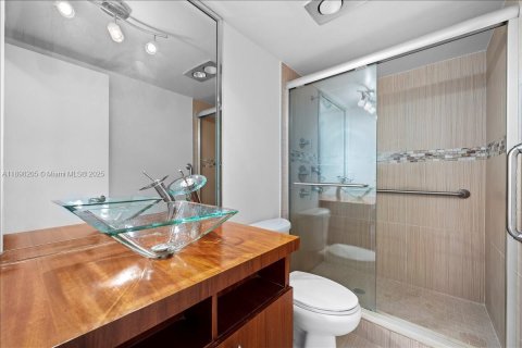 Condo in Tequesta, Florida, 2 bedrooms  № 1951127 - photo 14