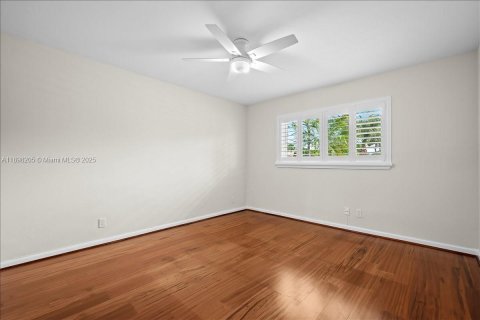 Condo in Tequesta, Florida, 2 bedrooms  № 1951127 - photo 15