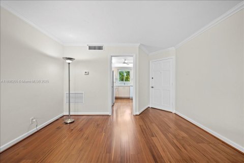 Condo in Tequesta, Florida, 2 bedrooms  № 1951127 - photo 3