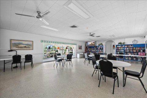 Condo in Tequesta, Florida, 2 bedrooms  № 1951127 - photo 29