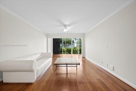 Condo in Tequesta, Florida, 2 bedrooms  № 1951127 - photo 4