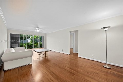 Condo in Tequesta, Florida, 2 bedrooms  № 1951127 - photo 2