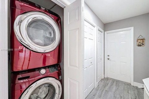 Villa ou maison à vendre à Tamarac, Floride: 2 chambres № 2027230 - photo 7