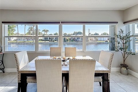 Villa ou maison à vendre à Tamarac, Floride: 2 chambres № 2027230 - photo 2