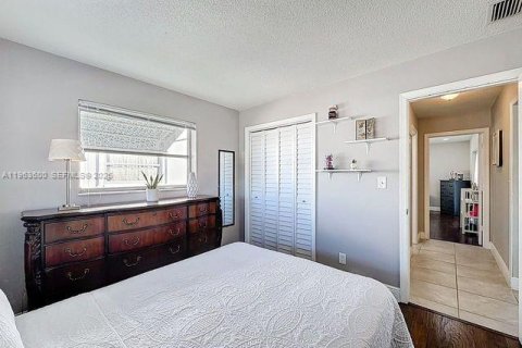 Villa ou maison à vendre à Tamarac, Floride: 2 chambres № 2027230 - photo 21