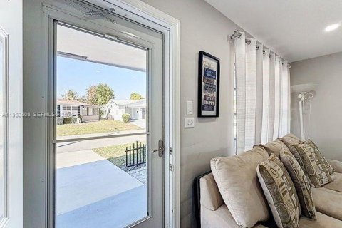 Villa ou maison à vendre à Tamarac, Floride: 2 chambres № 2027230 - photo 18