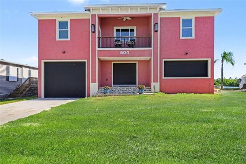 Villa ou maison à vendre à Punta Gorda, Floride: 3 chambres, 166.57 m2 № 2215058 - photo 2