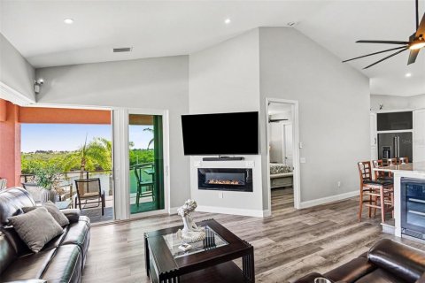 Villa ou maison à vendre à Punta Gorda, Floride: 3 chambres, 166.57 m2 № 2215058 - photo 4