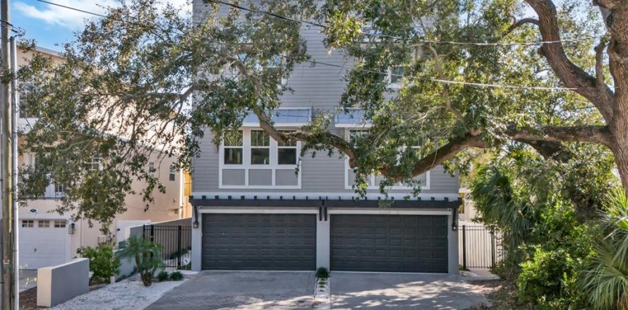 Touwnhouse à Tampa, Floride 3 chambres, 251.39 m2 № 1803665