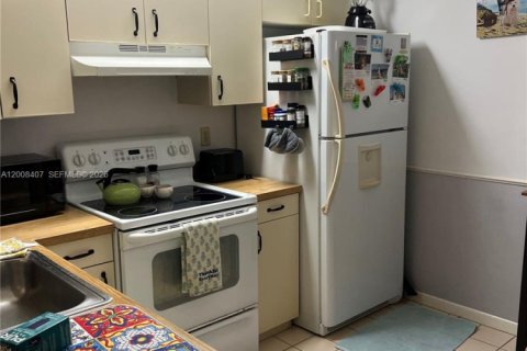 Condominio en alquiler en Homestead, Florida, 2 dormitorios, 63.64 m2 № 2170911 - foto 5