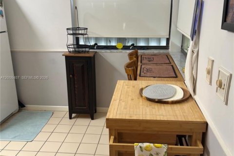 Condominio en alquiler en Homestead, Florida, 2 dormitorios, 63.64 m2 № 2170911 - foto 6