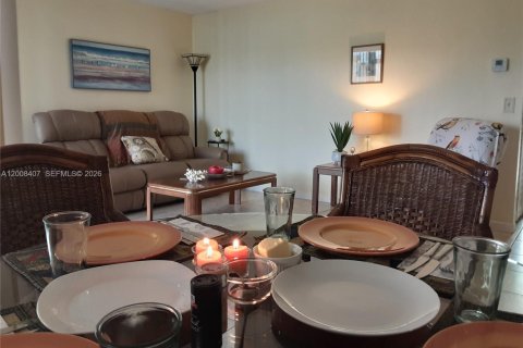 Condominio en alquiler en Homestead, Florida, 2 dormitorios, 63.64 m2 № 2170911 - foto 3