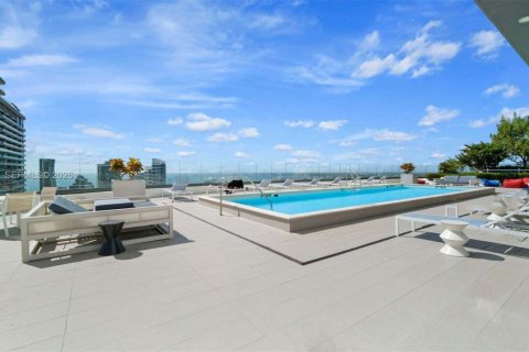 Condo in Miami, Florida, 1 bedroom  № 2063652 - photo 14