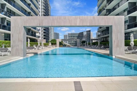 Condo in Miami, Florida, 1 bedroom  № 2063652 - photo 13