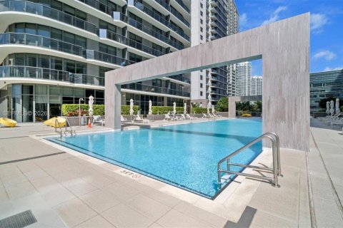 Condo in Miami, Florida, 1 bedroom  № 2063652 - photo 11