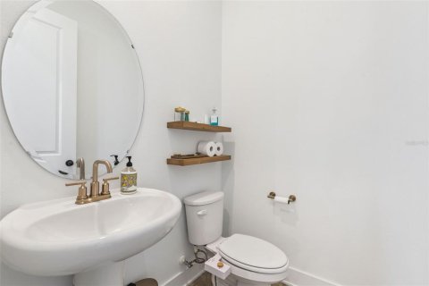 Townhouse in Winter Garden, Florida 3 bedrooms, 192.49 sq.m. № 2376844 - photo 24