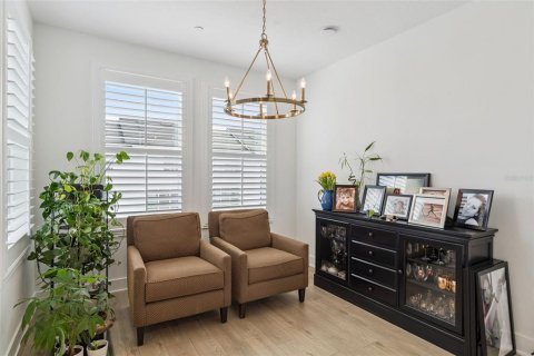 Townhouse in Winter Garden, Florida 3 bedrooms, 192.49 sq.m. № 2376844 - photo 4