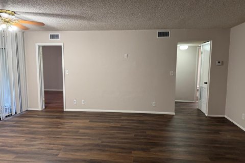 Copropriété à louer à Coral Springs, Floride: 2 chambres, 113.15 m2 № 2262273 - photo 6