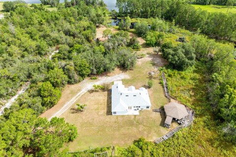 Casa en venta en Osteen, Florida, 4 dormitorios, 207.73 m2 № 1806906 - foto 1