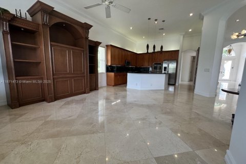 House in Lake Worth, Florida 4 bedrooms, 264.68 sq.m. № 1926166 - photo 3