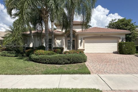 House in Lake Worth, Florida 4 bedrooms, 264.68 sq.m. № 1926166 - photo 1