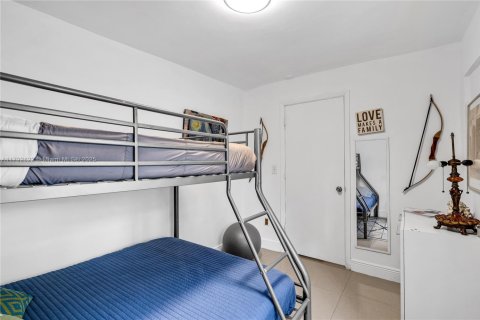 Villa ou maison à louer à Miami, Floride: 3 chambres, 87.79 m2 № 1938248 - photo 15