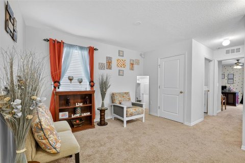 House in Plant City, Florida 4 bedrooms, 216.28 sq.m. № 1884625 - photo 16