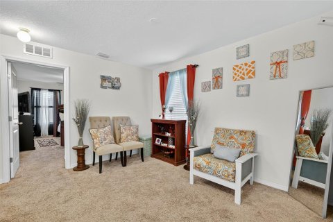 House in Plant City, Florida 4 bedrooms, 216.28 sq.m. № 1884625 - photo 15