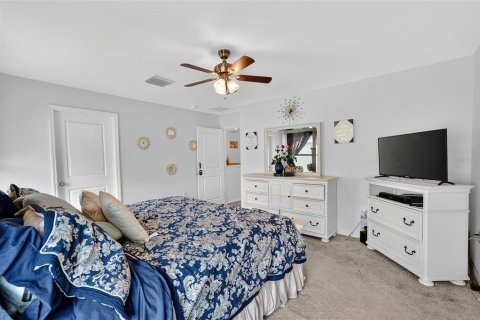 House in Plant City, Florida 4 bedrooms, 216.28 sq.m. № 1884625 - photo 17