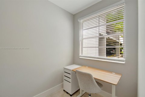 Copropriété à vendre à Aventura, Floride: 2 chambres, 95.13 m2 № 1817611 - photo 24