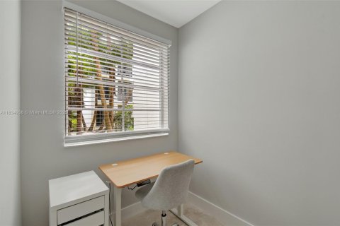 Copropriété à vendre à Aventura, Floride: 2 chambres, 95.13 m2 № 1817611 - photo 23