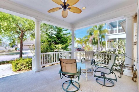 House in Apollo Beach, Florida 3 bedrooms, 189.71 sq.m. № 1556560 - photo 29