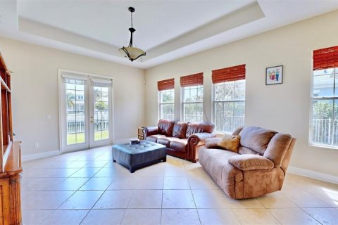 House in Apollo Beach, Florida 3 bedrooms, 189.71 sq.m. № 1556560 - photo 5