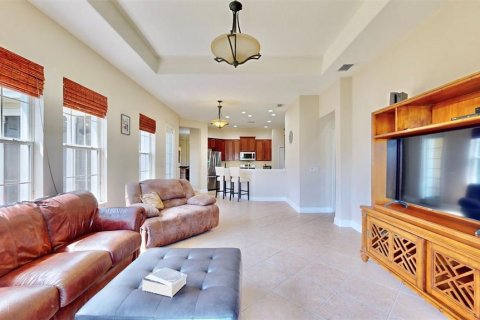 House in Apollo Beach, Florida 3 bedrooms, 189.71 sq.m. № 1556560 - photo 7